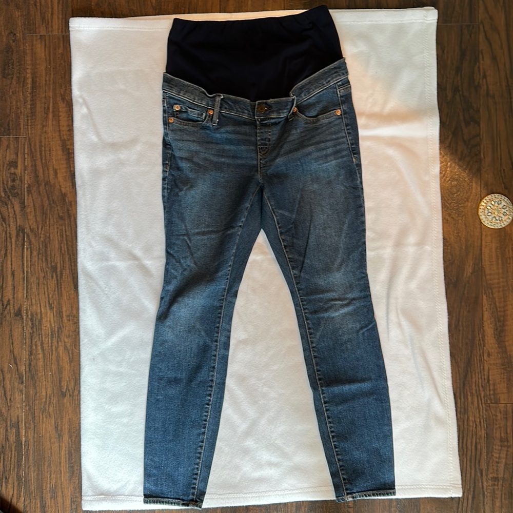 Maternity skinny jeans